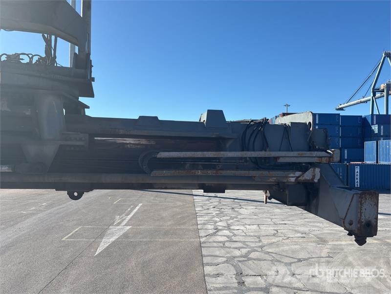CVS F378.5 Container Reach Stacker Electric forklifts