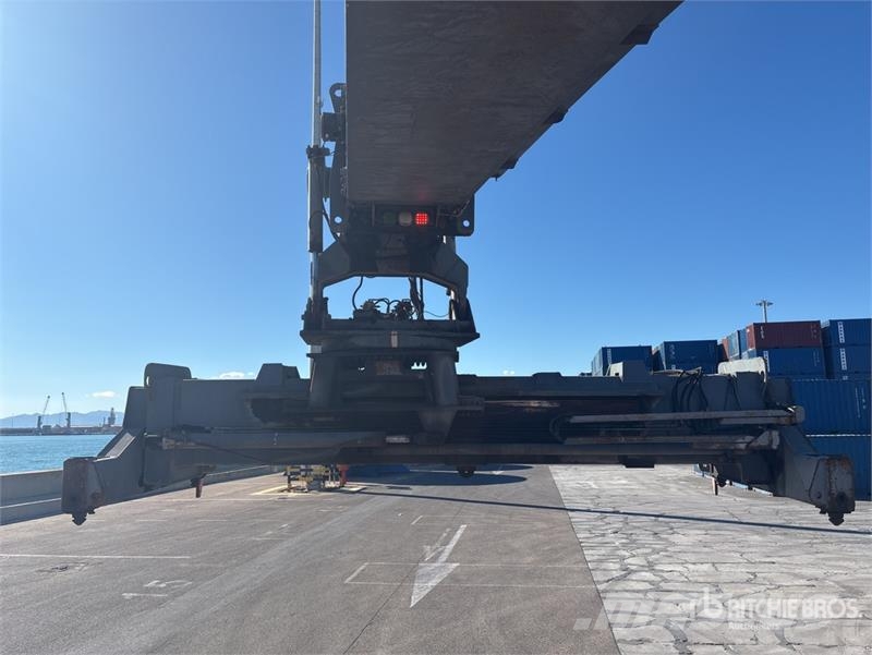 CVS F378.5 Container Reach Stacker Electric forklifts