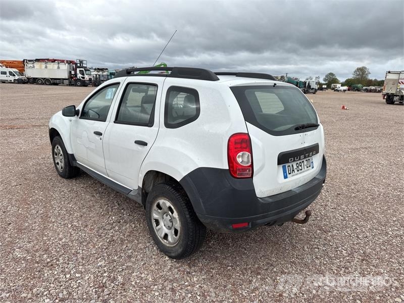 Dacia DUSTER 4WD SUV (Inoperable) Automobili