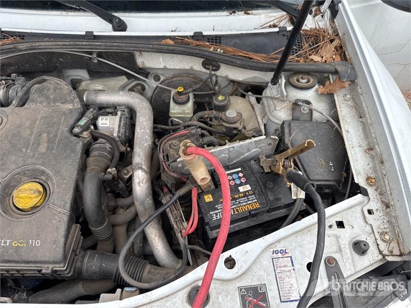 Dacia DUSTER 4WD SUV (Inoperable) سيارات