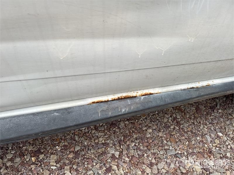 Dacia DUSTER 4WD SUV (Inoperable) Automobili
