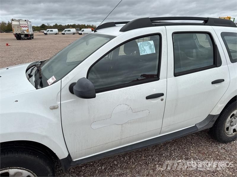 Dacia DUSTER 4WD SUV (Inoperable) Automobili