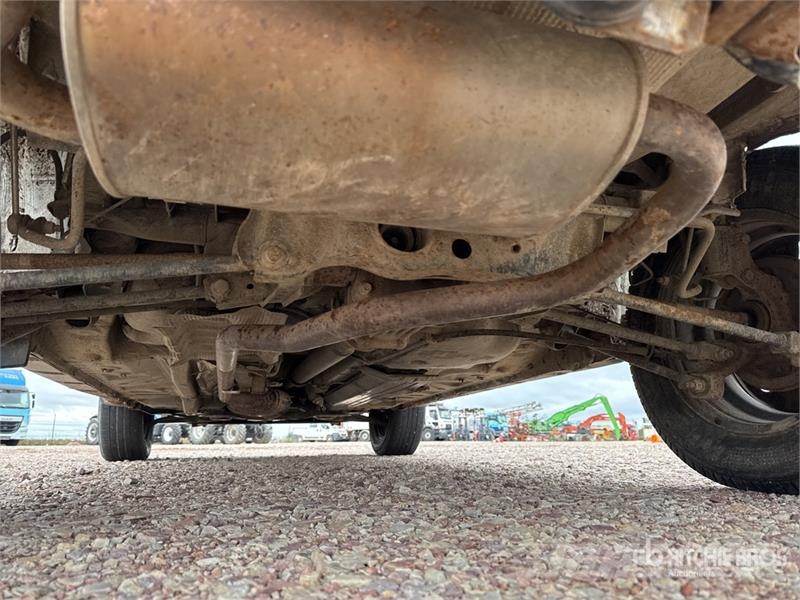 Dacia DUSTER 4WD SUV (Inoperable) Automobili