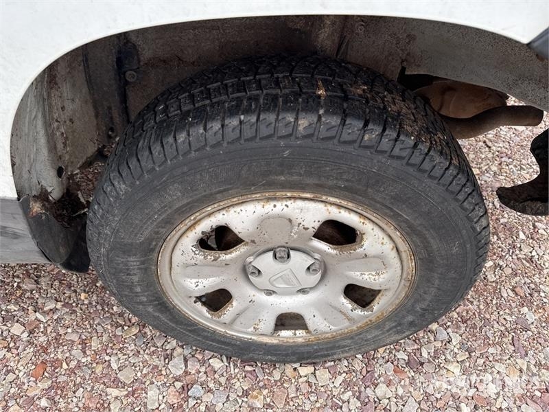 Dacia DUSTER 4WD SUV (Inoperable) Automobili