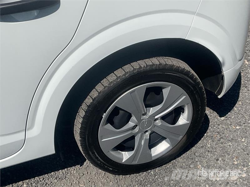 Dacia Sandero TCe 90 67 KW 1.0 Essential Automobile Sõiduautod