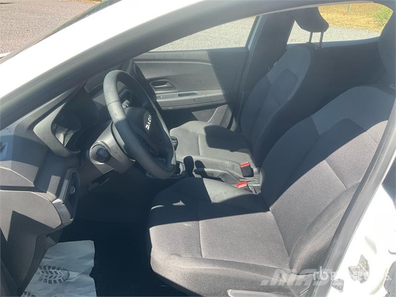 Dacia Sandero TCe 90 67 KW 1.0 Essential Automobile Sõiduautod