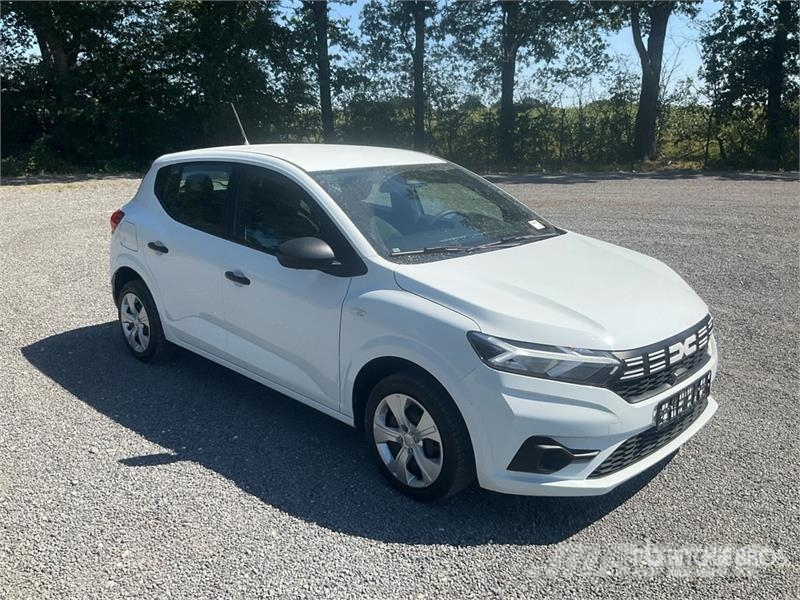 Dacia Sandero TCe 90 67 KW 1.0 Essential Automobile Sõiduautod