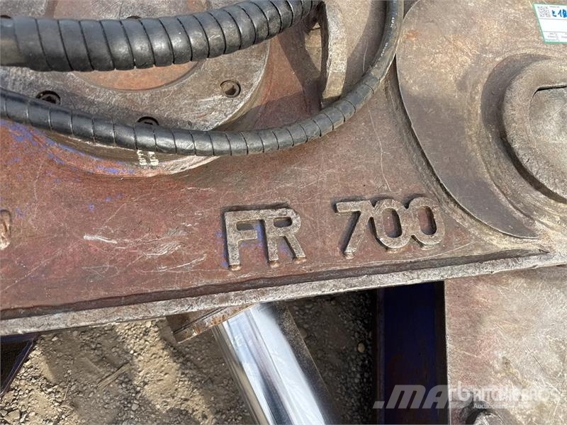 Daemo Fr700 Pince A Beton Concrete Crusher جراشات البناء
