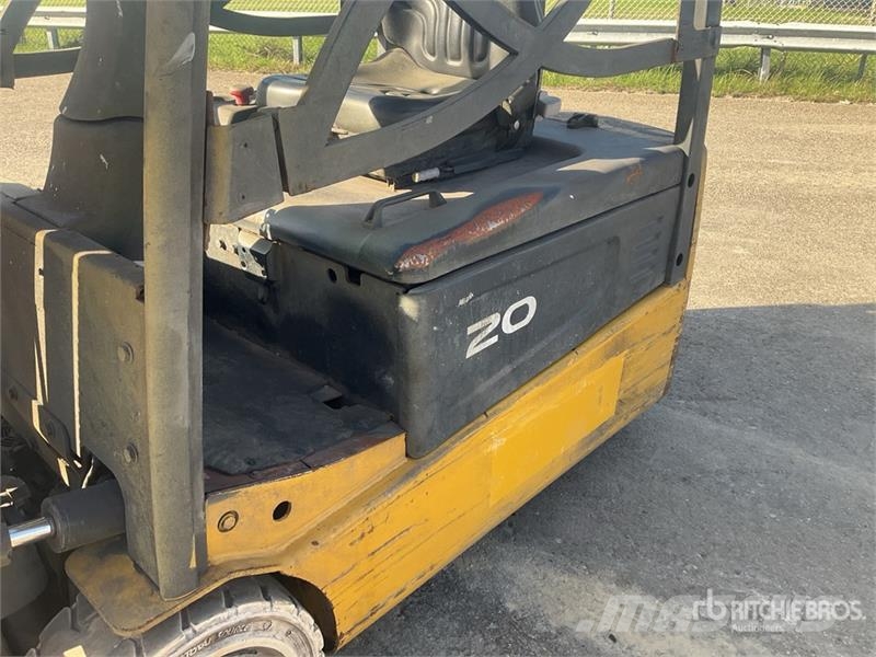 Daewoo B20T-5 2000 kg Electric Forklift Chariots élévateurs électriques