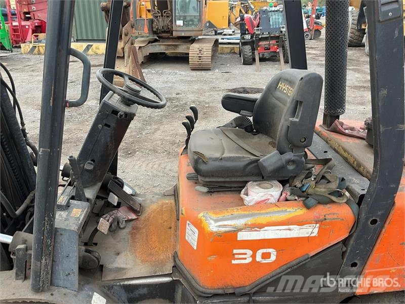 Daewoo D300 شاحنات ذات رافعات شوكية - أخرى