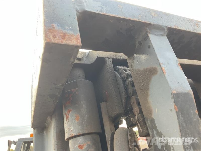 Daewoo D300 شاحنات ذات رافعات شوكية - أخرى