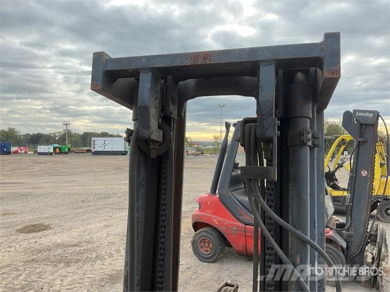Daewoo D300 شاحنات ذات رافعات شوكية - أخرى