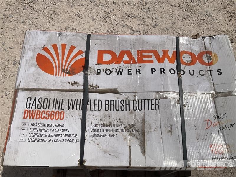 Daewoo DWBC5600 Brush Cutter (Unused) جزازات وأغطية المراعي