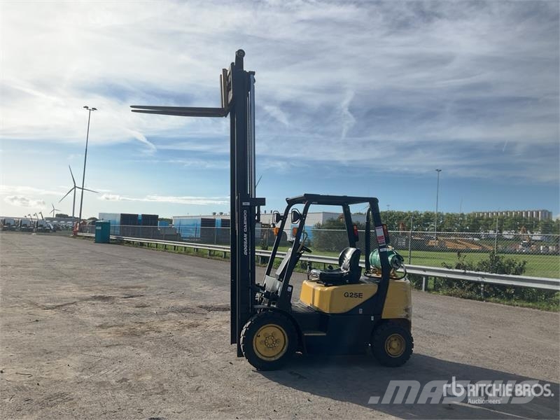 Daewoo G25E Diger