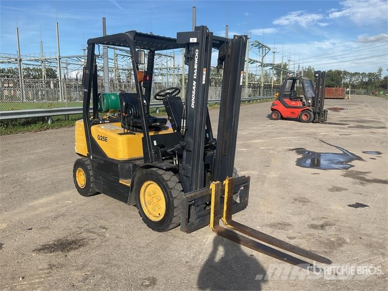 Daewoo G25E Diger