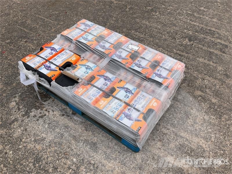 Daewoo of (12) Daewoo DALMCH18-1 Chain Saw (Unused) Motosserras e serras de limpeza