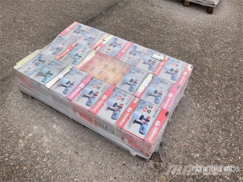 Daewoo of (16) Daewoo DALPG18Y-1 Paint Striper (Unused) معدات البناء - غير ذلك