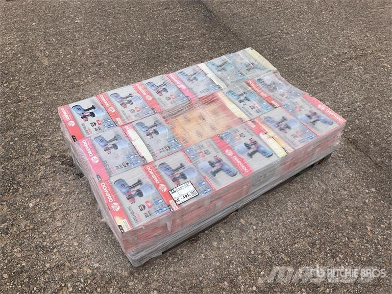 Daewoo of (16) Daewoo DALPG18Y-1 Paint Striper (Unused) معدات البناء - غير ذلك