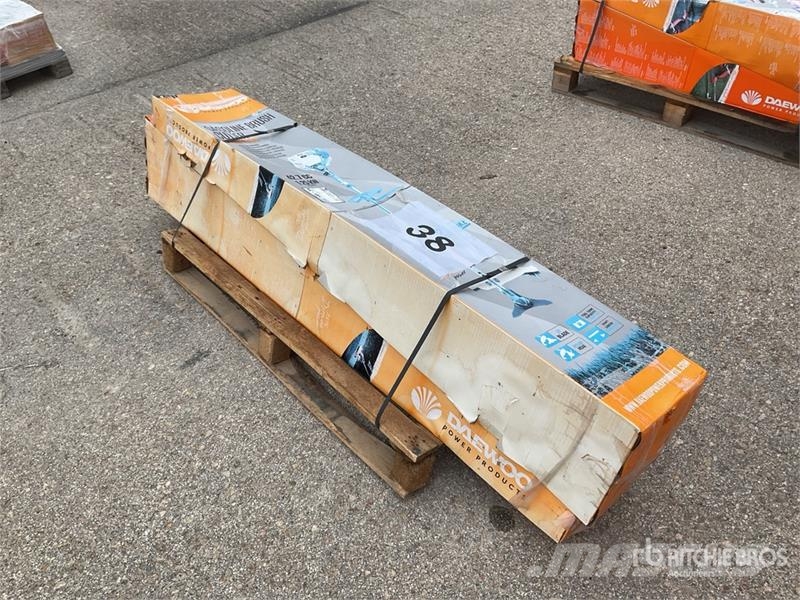 Daewoo of (2) Daewoo DABC430C Brush Cutter (Unused) Мульчирователи
