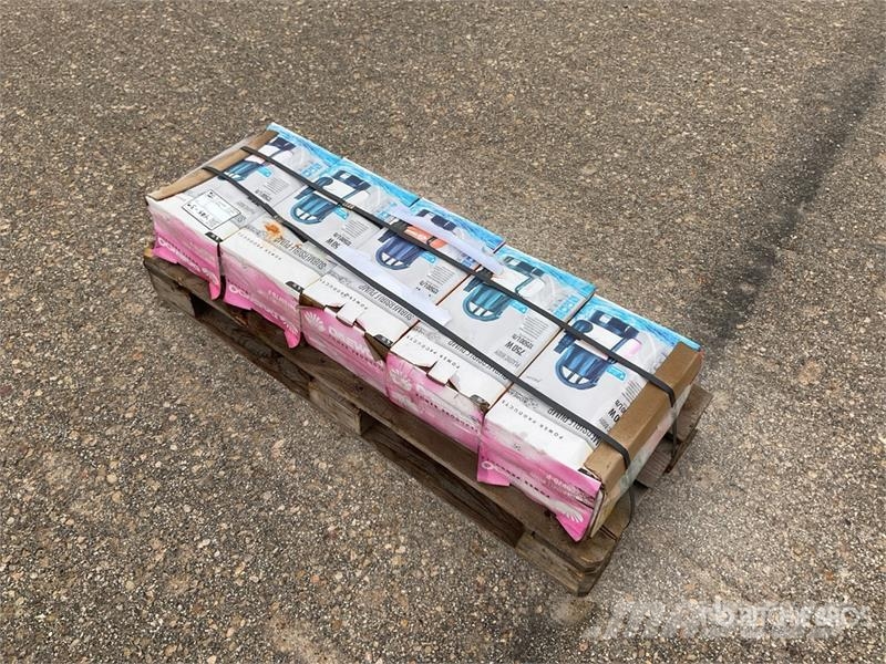 Daewoo of (5) Daewoo DAEQDP70P Water Pump (Unused) Su pompalari