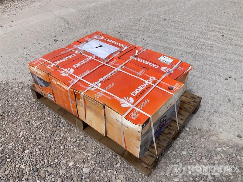 Daewoo of (6) Daewoo DACS5218 Chain Saw (Unused) Moottori- ja raivaussahat
