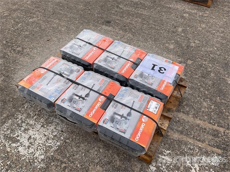 Daewoo of (6) Daewoo DARH32B Rotary Hammer (Unused) معدات البناء - غير ذلك