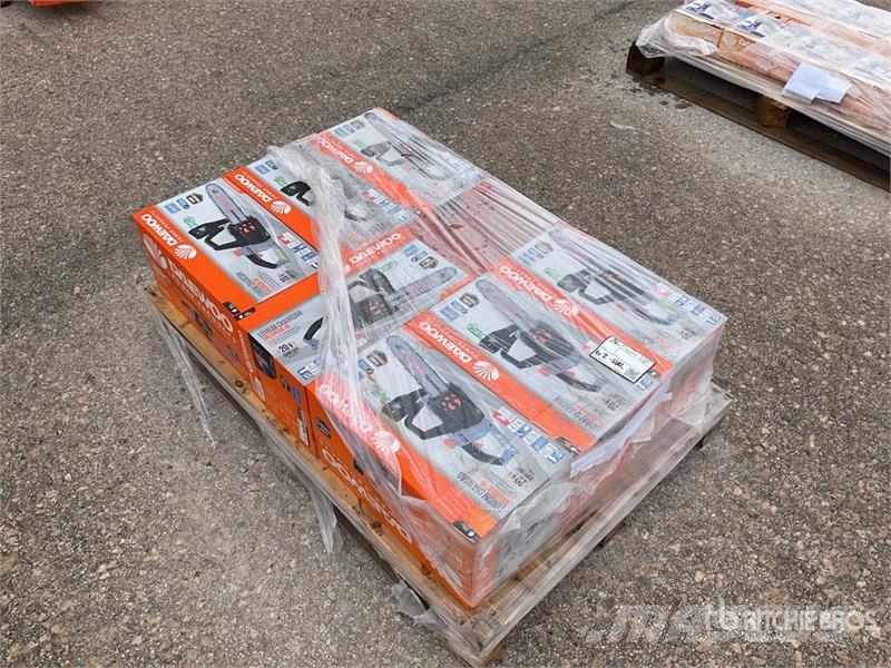 Daewoo of (7) Daewoo DALCHS18-10 Chain Saw (Unused) Motosserras e serras de limpeza