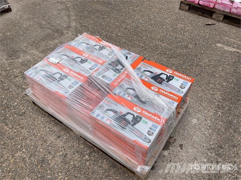 Daewoo of (7) Daewoo DALCHS18-10 Chain Saw (Unused) Motosserras e serras de limpeza