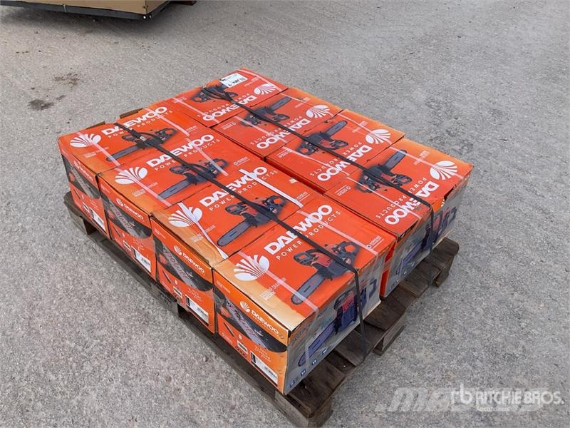 Daewoo of (8) Daewoo DACS3816 Chain Saw (Unused) Moottori- ja raivaussahat