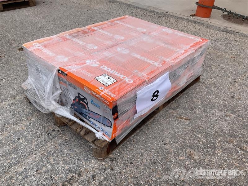 Daewoo of (8) Daewoo DACS4516 Electric Chain Saw (Unused) Motosserras e serras de limpeza