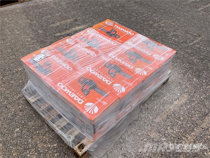 Daewoo of (8) Daewoo DACS3816 Electric Chain Saw (Unused) Motosserras e serras de limpeza