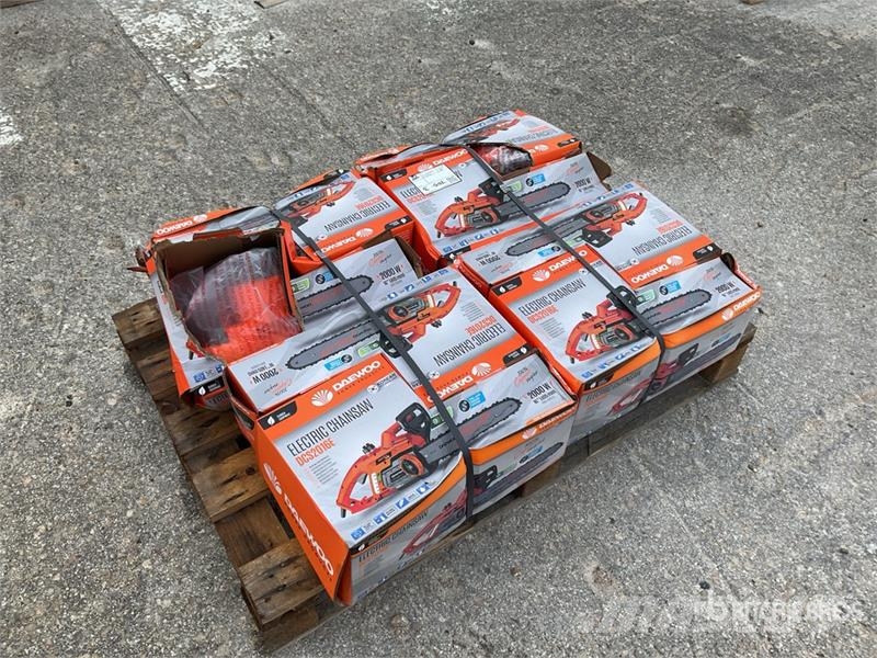 Daewoo of (8) Daewoo DCS2016E Electric Chain Saw (Unused) Motorlu testereler ve temizleme testereleri