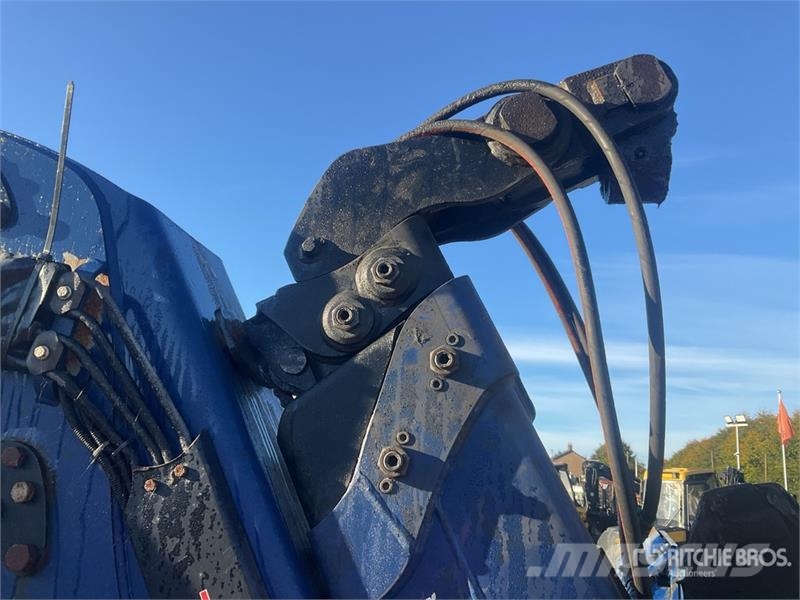 DAF 6x4 Flatbed Truck w/Palfinger Q150Z Knuckle Boom Crane trucks