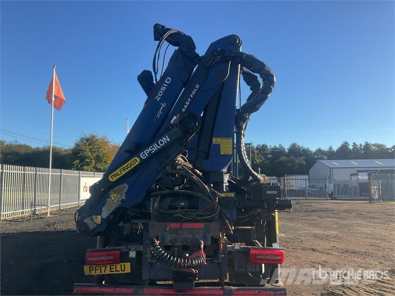 DAF 6x4 Flatbed Truck w/Palfinger Q150Z Knuckle Boom Crane trucks