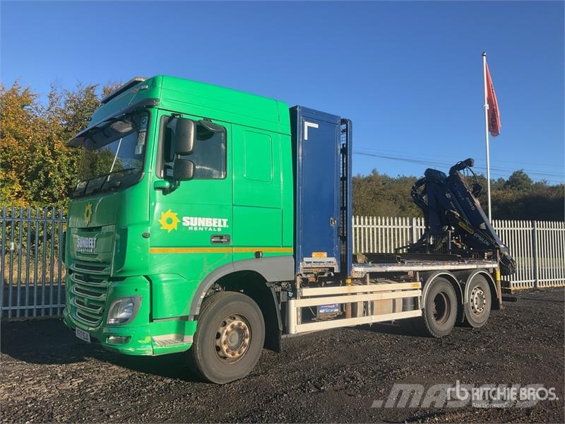 DAF 6x4 Flatbed Truck w/Palfinger Q150Z Knuckle Boom Crane trucks