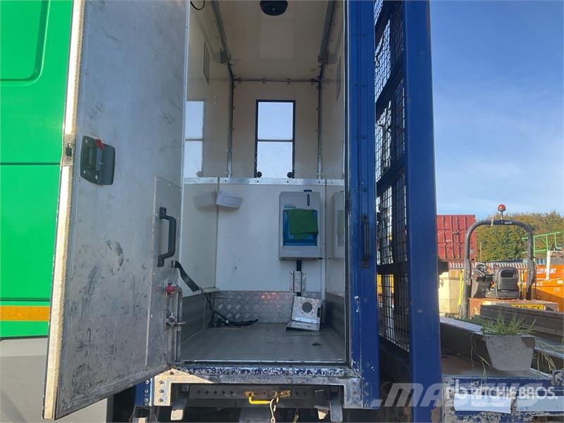 DAF 6x4 Flatbed Truck w/Palfinger Q150Z Knuckle Boom Crane trucks
