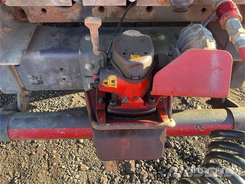 DAF 6x4 Flatbed Truck w/Palfinger Q150Z Knuckle Boom Crane trucks