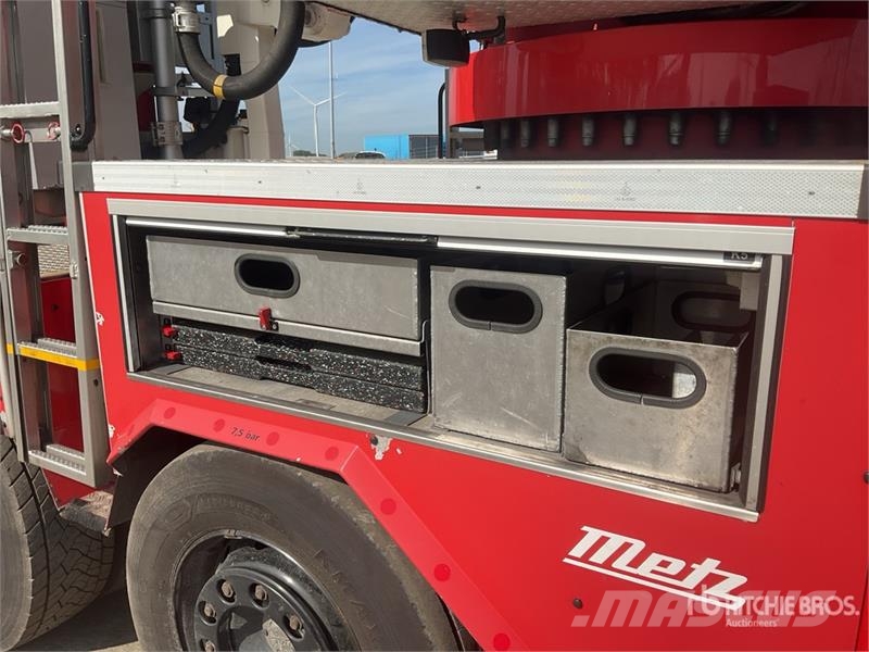 DAF 75.360 6x2 Telescopic Aerial Platform Fire Truck 소방차