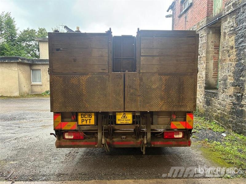DAF CF440 8x2 Beavertail Flatbed Truck Tovornjaki s kesonom/platojem