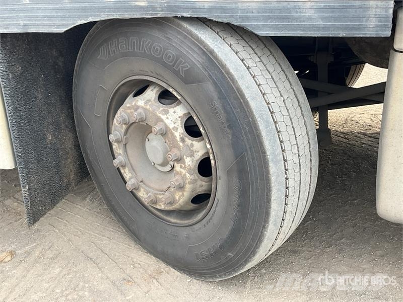 DAF CF440 8x2 Twin-Steer Beavertail Flatbed Truck Lava-kuorma-autot