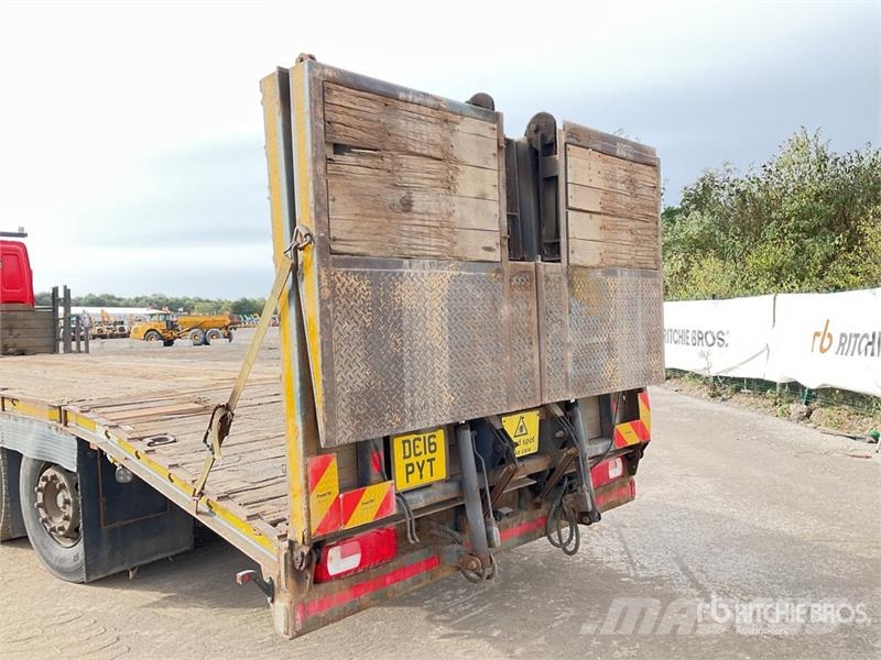 DAF CF440 8x2 Twin-Steer Beavertail Flatbed Truck Lava-kuorma-autot
