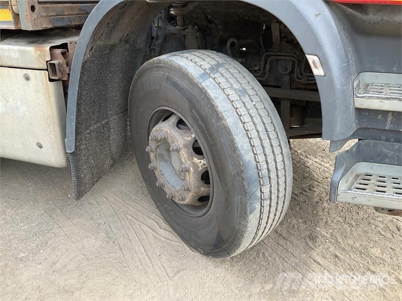 DAF CF440 8x2 Twin-Steer Beavertail Flatbed Truck Lava-kuorma-autot