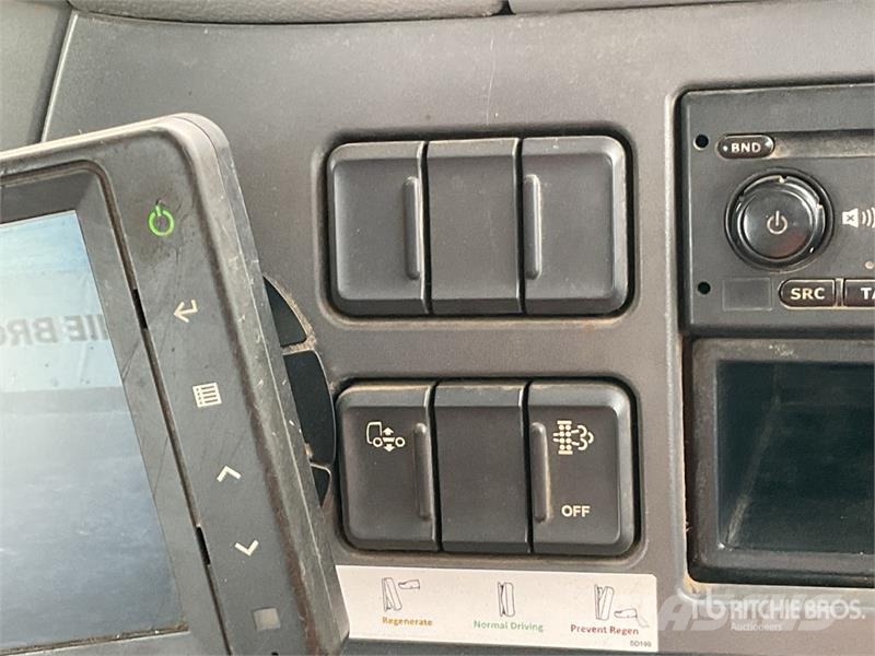 DAF CF440 8x2 Twin-Steer Beavertail Flatbed Truck Lava-kuorma-autot