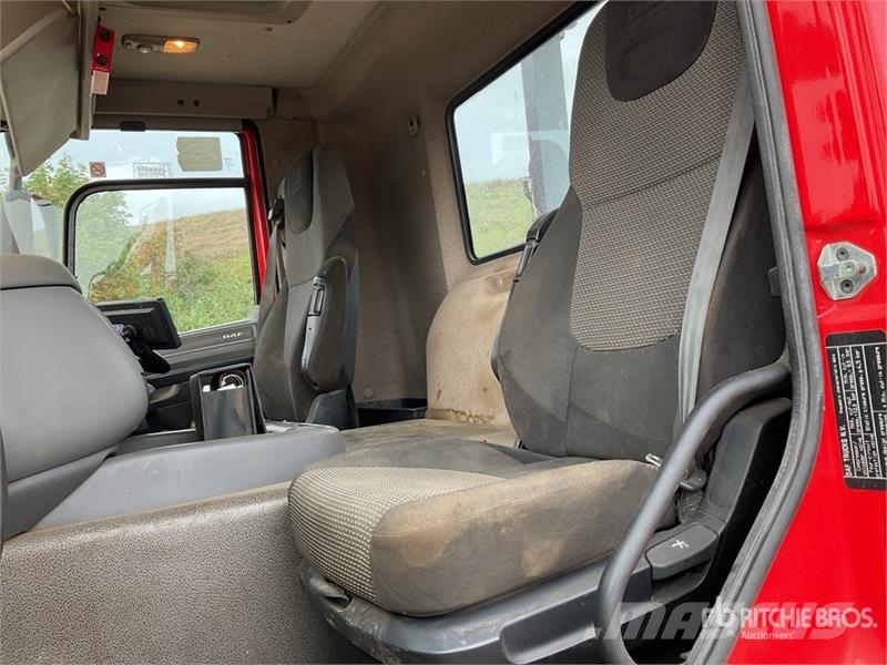 DAF CF440 8x2 Twin-Steer Beavertail Flatbed Truck Lava-kuorma-autot