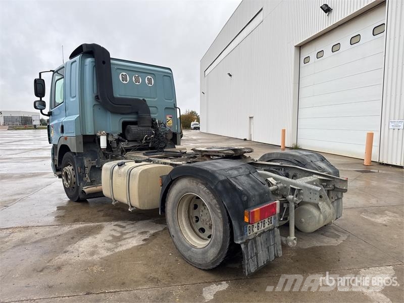 DAF CF85.410 4x2 Tracteur Routier Cabine Couchette S/A وحدات الجر