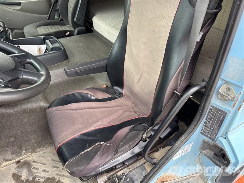 DAF CF85.410 4x2 Tracteur Routier Cabine Couchette S/A وحدات الجر