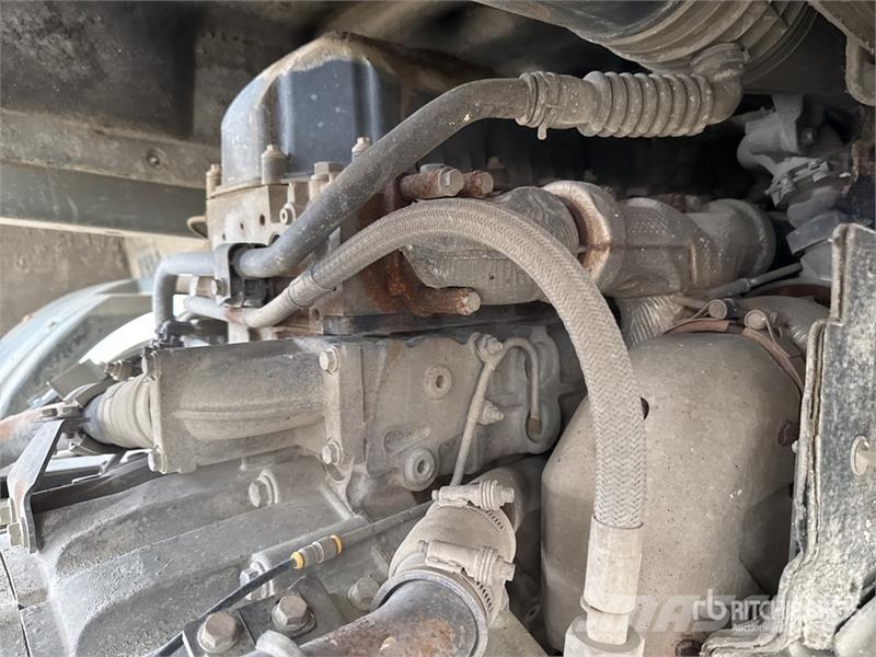 DAF CF85.410 4x2 Tracteur Routier Cabine Couchette S/A وحدات الجر