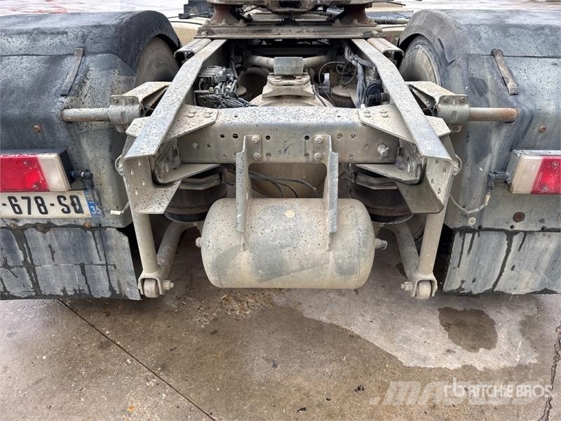 DAF CF85.410 4x2 Tracteur Routier Cabine Couchette S/A وحدات الجر