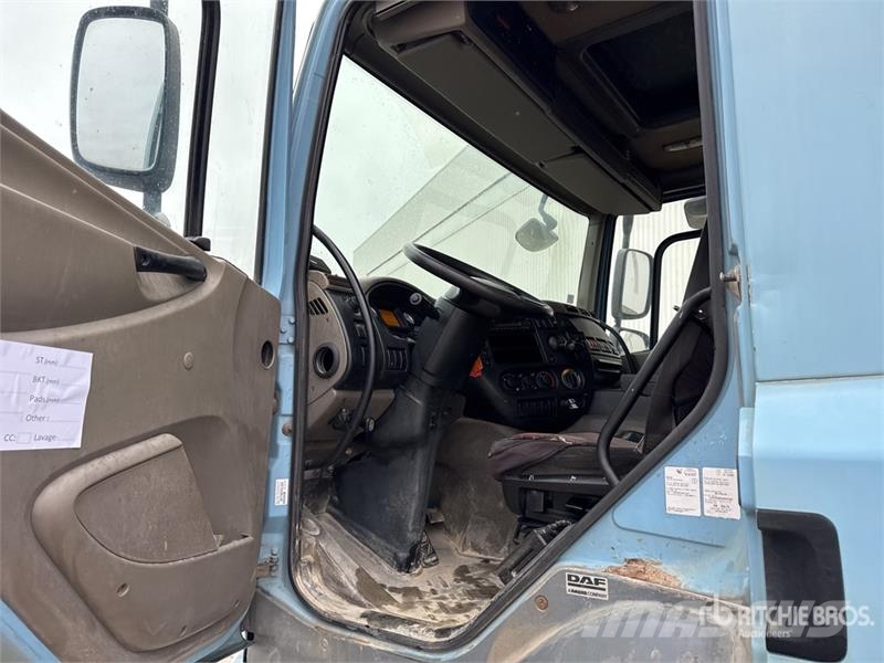 DAF CF85.410 4x2 Tracteur Routier Cabine Couchette S/A وحدات الجر