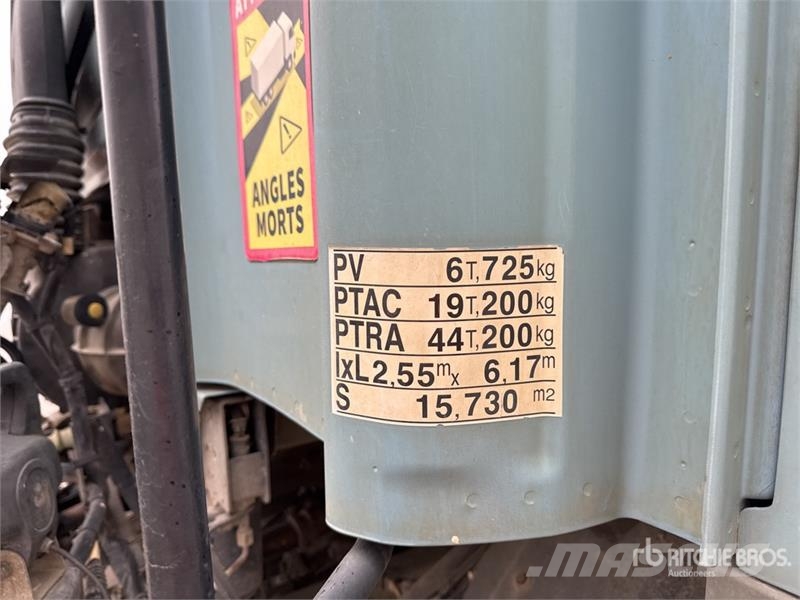 DAF CF85.410 4x2 Tracteur Routier Cabine Couchette S/A وحدات الجر